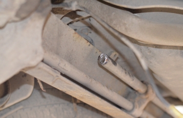 Сломанный торсион задней балки Рено Кангу