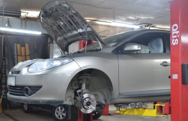 Замена дисков и колодок на Рено Флюенс