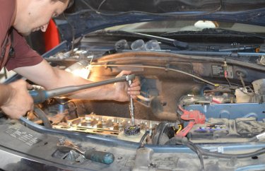 Используем динамометрический ключ при затяжке ГБЦ Рено Логан