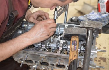 Замена клапанов и ремня и роликов ГРМ Рено Логан K4M