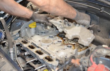 Замена клапанов и ремня и роликов ГРМ Рено Логан K4M