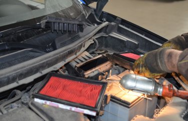 Замена воздушного фильтра Рено Колеос