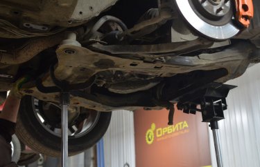 Снятие подрамника двигателя