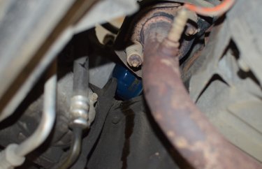 Замена масляного фильтра Рено Сандеро