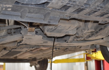 Сливаем моторное масло Рено Флюенс