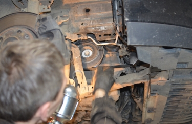 Замена ремня навесных агрегатов Рено Сценик 3