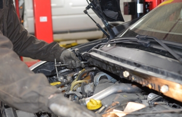 Сборка подкапотного пространства Рено Сценик 3