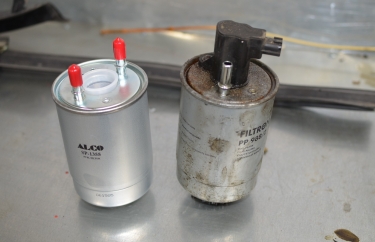 Замена топливного фильтра Рено Сценик 3