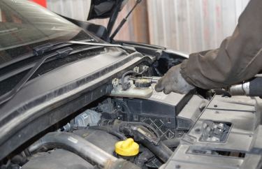 Замена воздушного фильтра Рено Сценик