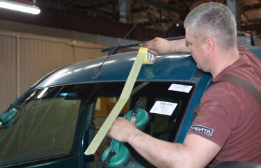 Замена лобового стекла Рено Кангу