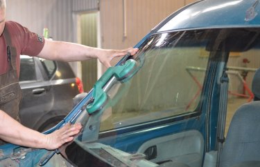 Замена лобового стекла Рено Кангу