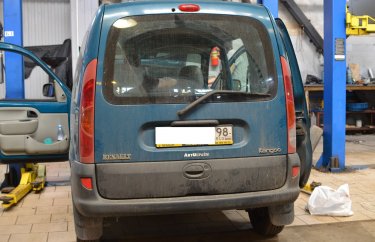 Замена лобового стекла Рено Кангу