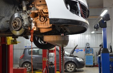 Сливаем моторное масло Рено Меган 3