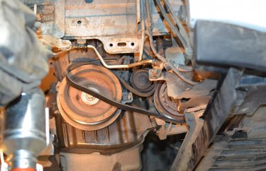 Приводной ремень и шкив коленвала Рено Меган 3