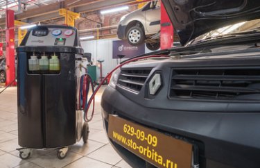 Заправка кондиционера Рено Логан (фото и видео)