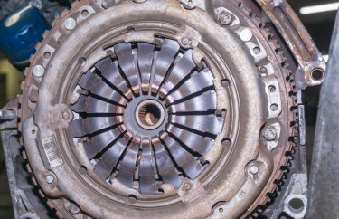 Ремонт двигателя 1.5 dci К9К дизель Рено Кангу (фото и видео)