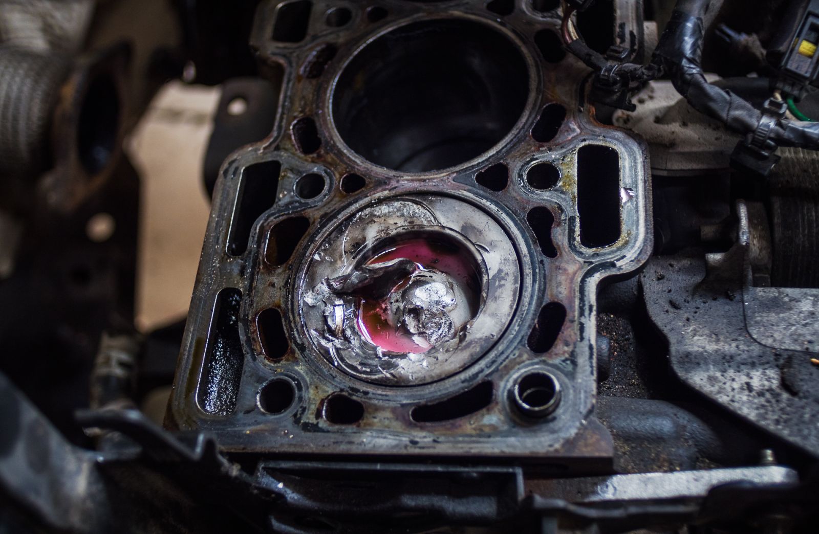 Зачем двигателю необходима мойка, и как часто нужно мыть мотор?